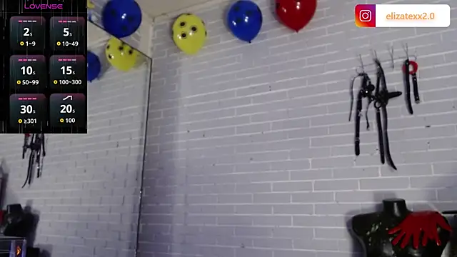 Snapshot of elizatexx chatting on July 9, 2026, 8:24 pm elizatexx online show from July 9, 2026, 8:24 pm