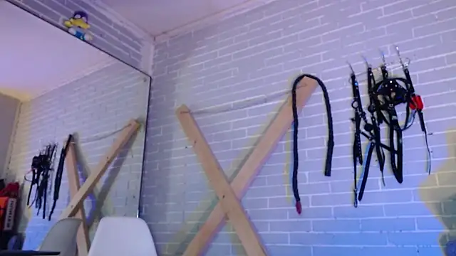 Snapshot of elizatexx chatting on July 28, 2026, 8:52 pm elizatexx online show from July 28, 2026, 8:52 pm