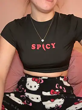 Holly-Glamour online show from January 12, 2026, 2:11 pm