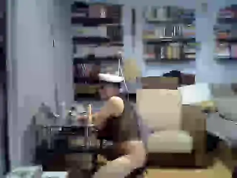 Snapshot of crusoerr chatting on June 16, 2026, 7:05 pm crusoerr online show from June 16, 2026, 7:05 pm
