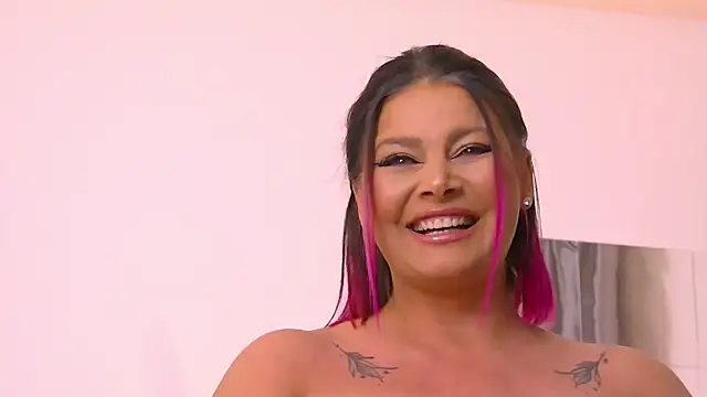 RissaRheys online show from February 23, 2025, 12:30 am