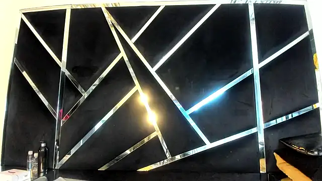 Snapshot of Ivanna18_x chatting on November 24, 2025, 3:39 am Ivanna18 x online show from November 24, 2025, 3:39 am