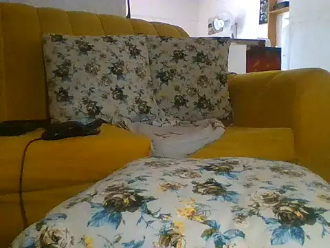 Snapshot of sherry_anne chatting on June 11, 2026, 10:35 am sherry anne online show from June 11, 2026, 10:35 am