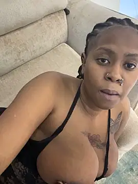 Rose berry online show from October 10, 2025, 7:13 pm