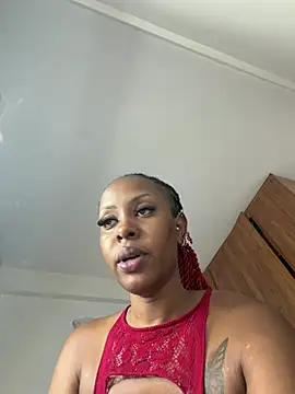 Snapshot of Rose_berry chatting on June 12, 2026, 10:47 am Rose berry online show from June 12, 2026, 10:47 am