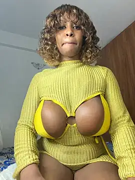 Snapshot of Rose_berry chatting on July 12, 2026, 4:36 am Rose berry online show from July 12, 2026, 4:36 am