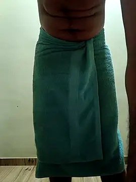 Snapshot of Collegeboywithbigweapan21 chatting on May 6, 2026, 4:45 pm Collegeboywithbigweapan21 online show from May 6, 2026, 4:45 pm