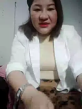 Snapshot of Rose_DiDi chatting on February 6, 2025, 2:11 am Rose DiDi online show from February 6, 2025, 2:11 am