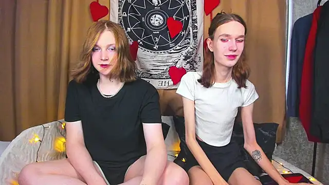 Snapshot of Calvin_and_Kevin chatting on February 18, 2025, 11:33 am Calvin and Kevin online show from February 18, 2025, 11:33 am