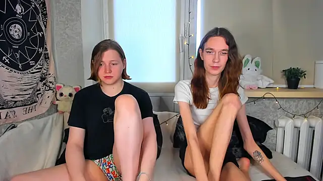 Snapshot of Calvin_and_Kevin chatting on January 8, 2026, 5:32 am Calvin and Kevin online show from January 8, 2026, 5:32 am