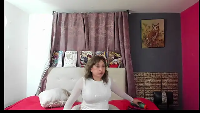 violl3tfoxx online show from June 10, 2026, 1:39 am