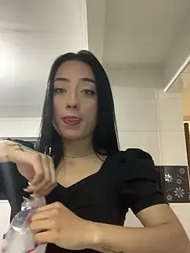 Ady 18 online show from January 4, 2025, 4:43 pm