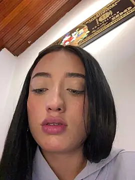 Ady 18 online show from March 6, 2025, 4:07 pm