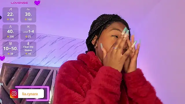 Snapshot of Queen_perla_ chatting on September 18, 2025, 11:34 am Queen perla online show from September 18, 2025, 11:34 am