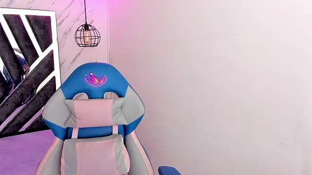 Snapshot of Queen_perla_ chatting on November 13, 2025, 11:42 am Queen perla online show from November 13, 2025, 11:42 am