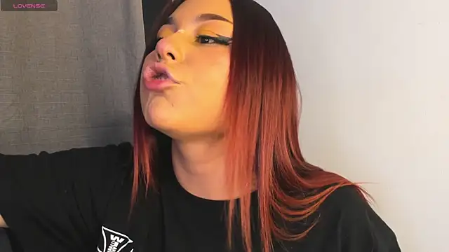 Snapshot of samantha-black chatting on July 9, 2026, 11:53 pm samantha-black online show from July 9, 2026, 11:53 pm
