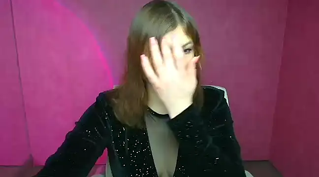 Snapshot of Lissmilf chatting on December 24, 2024, 6:33 am Lissmilf online show from December 24, 2024, 6:33 am