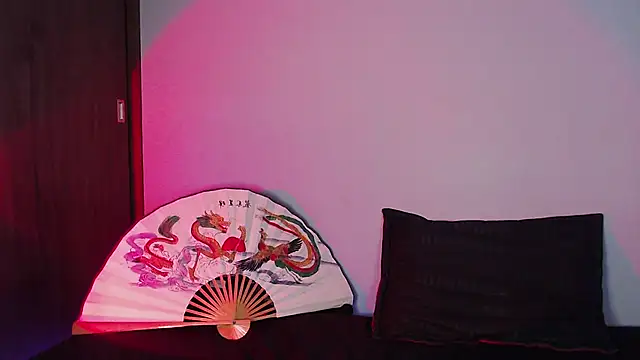 Snapshot of catipetite chatting on December 14, 2024, 4:12 am catipetite online show from December 14, 2024, 4:12 am