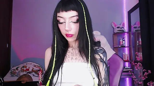 Snapshot of catipetite chatting on February 8, 2025, 6:12 am catipetite online show from February 8, 2025, 6:12 am