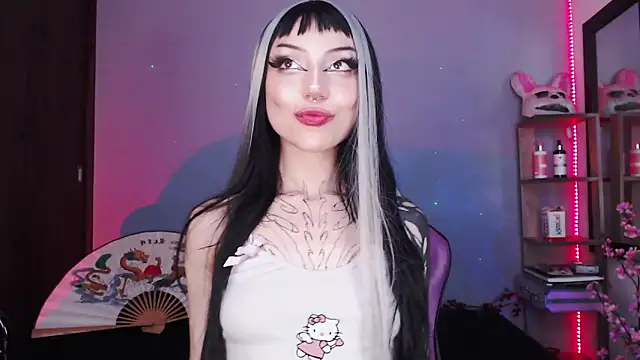 Snapshot of catipetite chatting on February 20, 2025, 11:32 pm catipetite online show from February 20, 2025, 11:32 pm