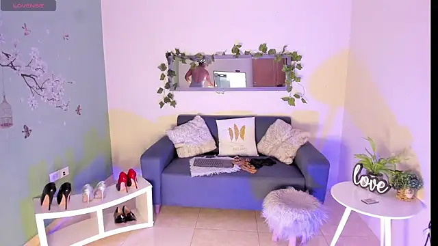 Snapshot of thais_dreams chatting on February 7, 2025, 12:17 pm thais dreams online show from February 7, 2025, 12:17 pm