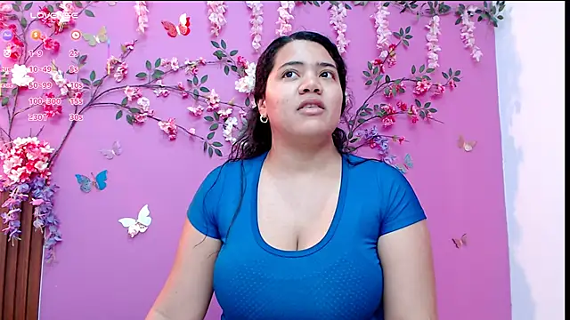 Watagatapitusberry1 online show from March 3, 2025, 1:10 am