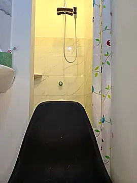 Watagatapitusberry1 online show from September 26, 2025, 10:25 pm