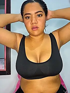 Watagatapitusberry1 online show from October 12, 2025, 10:20 pm