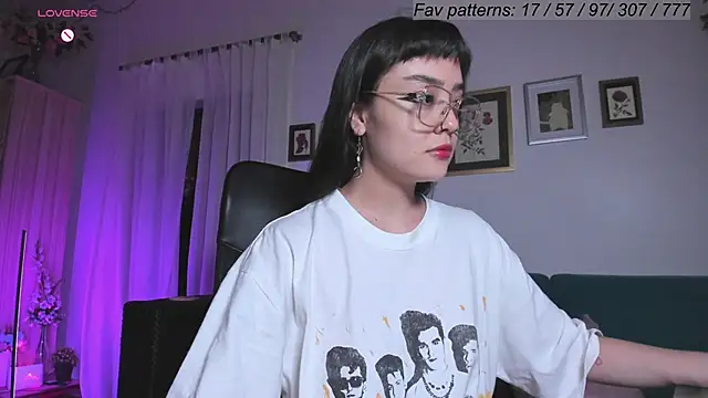 Snapshot of Conlosmichis chatting on March 14, 2025, 10:05 pm Conlosmichis online show from March 14, 2025, 10:05 pm