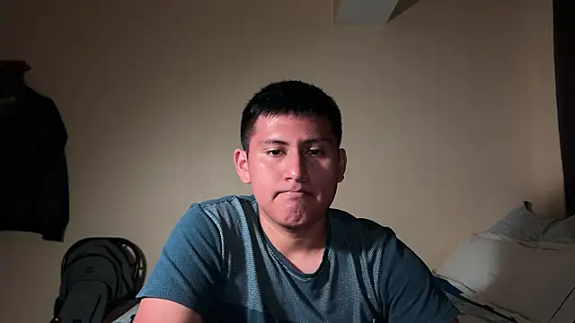 Snapshot of JoshuaTls08 chatting on January 4, 2025, 2:03 am JoshuaTls08 online show from January 4, 2025, 2:03 am