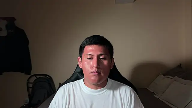 Snapshot of JoshuaTls08 chatting on January 21, 2025, 3:04 am JoshuaTls08 online show from January 21, 2025, 3:04 am