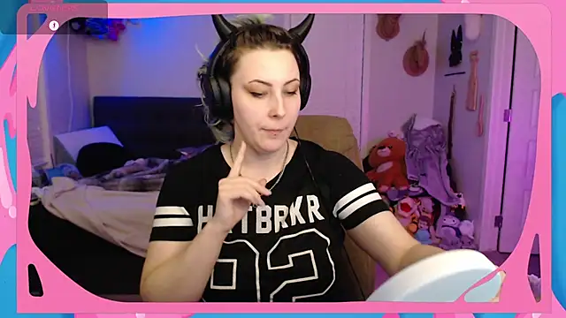 Snapshot of CirqueNoirBlu chatting on November 28, 2025, 3:31 am CirqueNoirBlu online show from November 28, 2025, 3:31 am