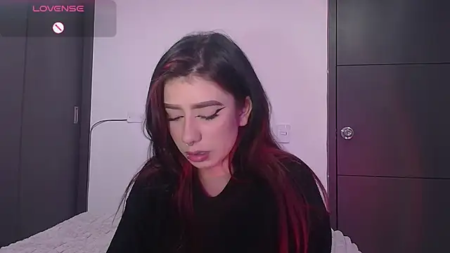 Snapshot of Your_rosalie chatting on September 11, 2025, 2:44 am Your rosalie online show from September 11, 2025, 2:44 am