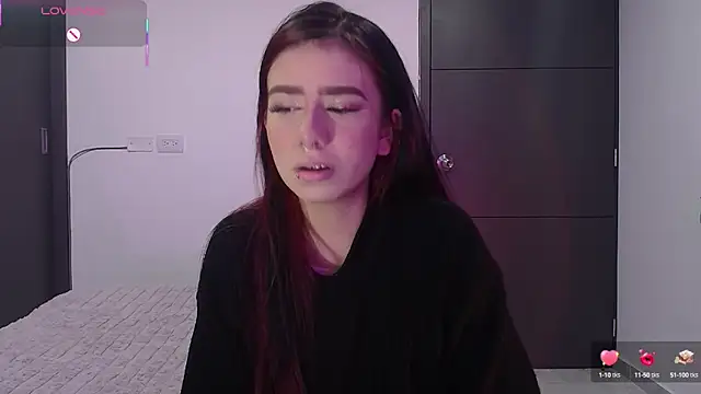 Snapshot of Your_rosalie chatting on September 12, 2025, 4:34 am Your rosalie online show from September 12, 2025, 4:34 am