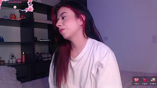 Snapshot of Your_rosalie chatting on September 23, 2025, 4:04 am Your rosalie online show from September 23, 2025, 4:04 am