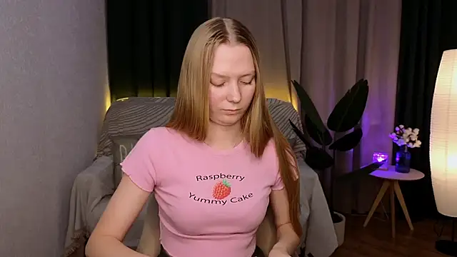 Snapshot of CarolynCohen__ chatting on January 17, 2025, 5:00 am CarolynCohen online show from January 17, 2025, 5:00 am
