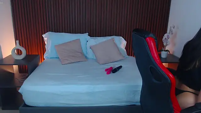 Snapshot of lizowenn_ chatting on February 25, 2025, 12:45 pm lizowenn online show from February 25, 2025, 12:45 pm