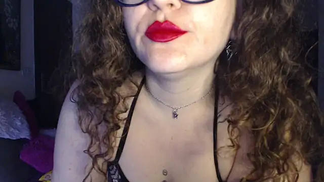 peachgirlmartyna online show from March 11, 2025, 3:45 pm