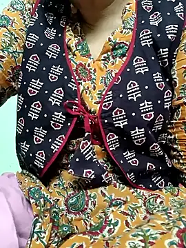 Rosy-B online show from September 28, 2025, 5:29 pm