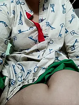 Snapshot of Rosy-B chatting on May 12, 2026, 3:09 pm Rosy-B online show from May 12, 2026, 3:09 pm