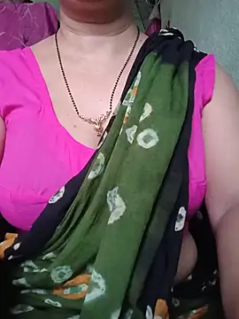 Snapshot of Rosy-B chatting on May 22, 2026, 12:07 am Rosy-B online show from May 22, 2026, 12:07 am