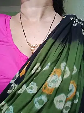 Snapshot of Rosy-B chatting on May 24, 2026, 4:50 am Rosy-B online show from May 24, 2026, 4:50 am