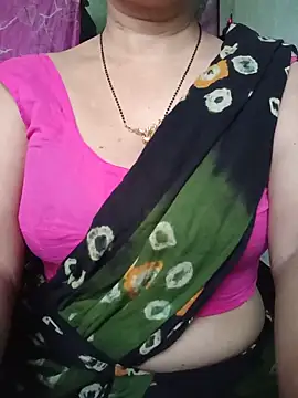 Snapshot of Rosy-B chatting on May 25, 2026, 11:55 pm Rosy-B online show from May 25, 2026, 11:55 pm