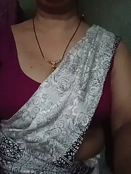 Snapshot of Rosy-B chatting on May 29, 2026, 9:51 am Rosy-B online show from May 29, 2026, 9:51 am
