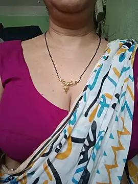 Snapshot of Rosy-B chatting on June 16, 2026, 12:02 am Rosy-B online show from June 16, 2026, 12:02 am