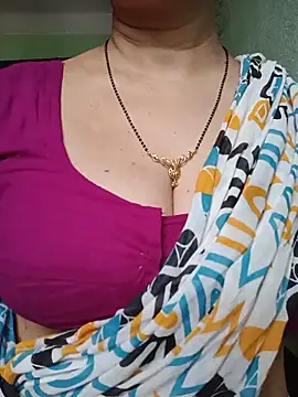 Snapshot of Rosy-B chatting on June 19, 2026, 12:48 am Rosy-B online show from June 19, 2026, 12:48 am