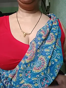 Snapshot of Rosy-B chatting on July 2, 2026, 12:54 am Rosy-B online show from July 2, 2026, 12:54 am