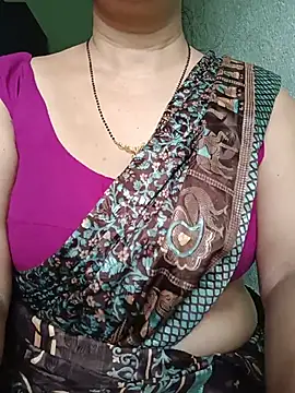 Snapshot of Rosy-B chatting on July 3, 2026, 12:39 am Rosy-B online show from July 3, 2026, 12:39 am