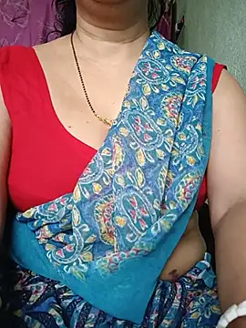 Snapshot of Rosy-B chatting on July 8, 2026, 9:36 am Rosy-B online show from July 8, 2026, 9:36 am