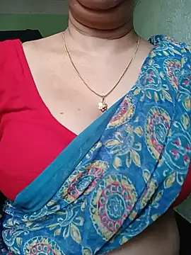 Snapshot of Rosy-B chatting on July 19, 2026, 12:14 am Rosy-B online show from July 19, 2026, 12:14 am
